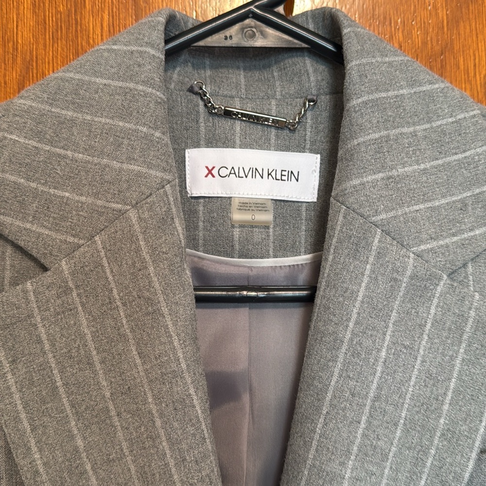 Calvin Klein long blazer - Picture 2 of 4